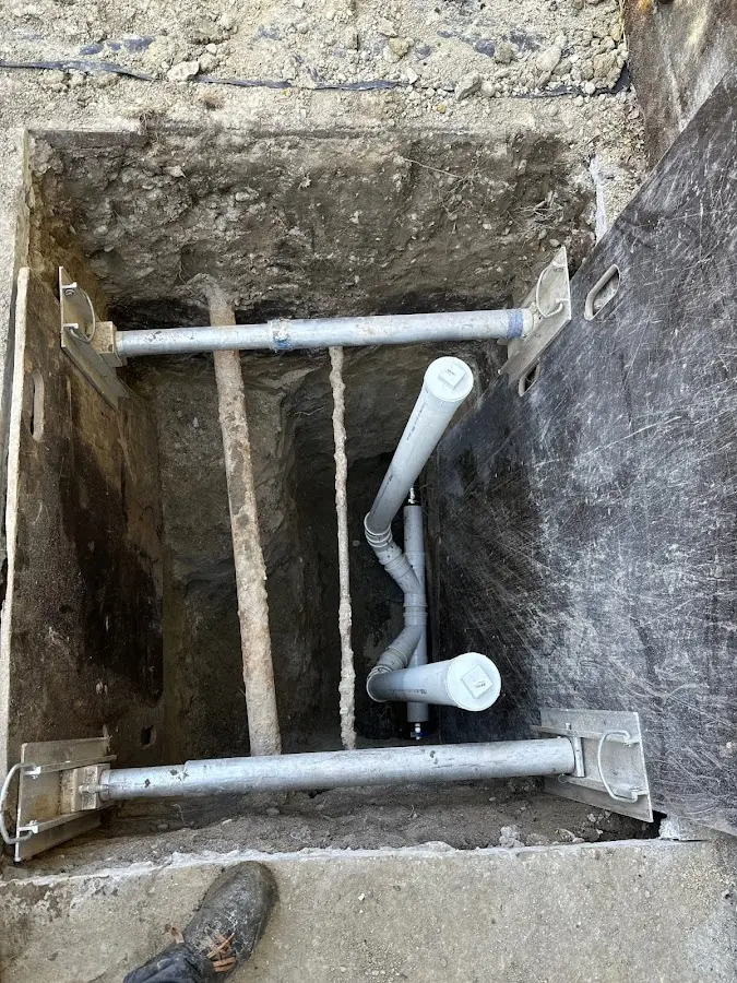 Experienced plumber completing Drain Cleaning work in Dickinson